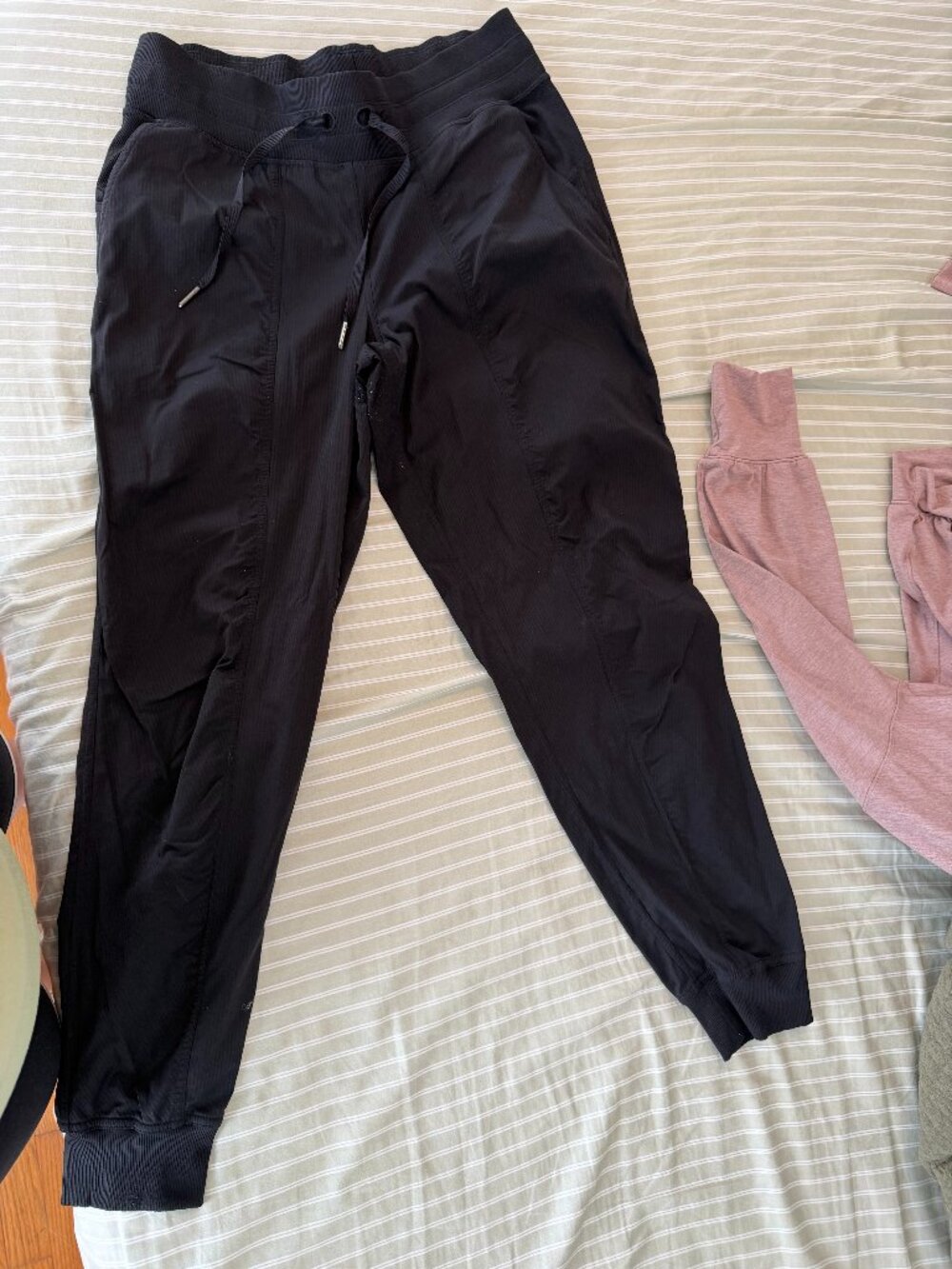 Lululemon Dance Studio Mid-Rise Jogger Full Length